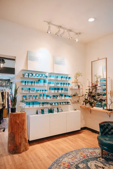 Spruce Skin & Wax Shoppe Picture 4