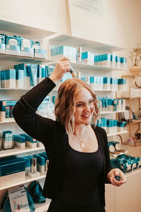 Spruce Skin & Wax Shoppe Picture 8