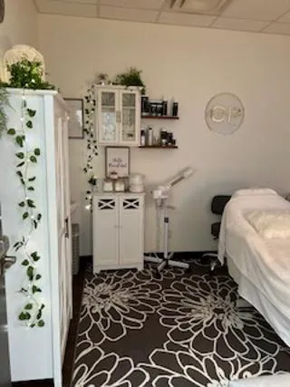 Nobella Beauty LLC Esthetician Picture 1