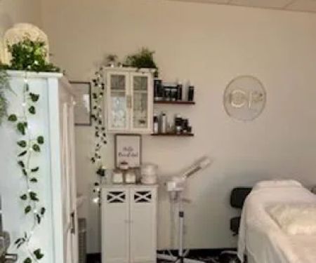 Nobella Beauty LLC Esthetician