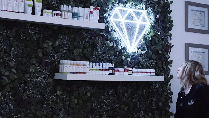 Jewel Skin Studio LLC Picture 4