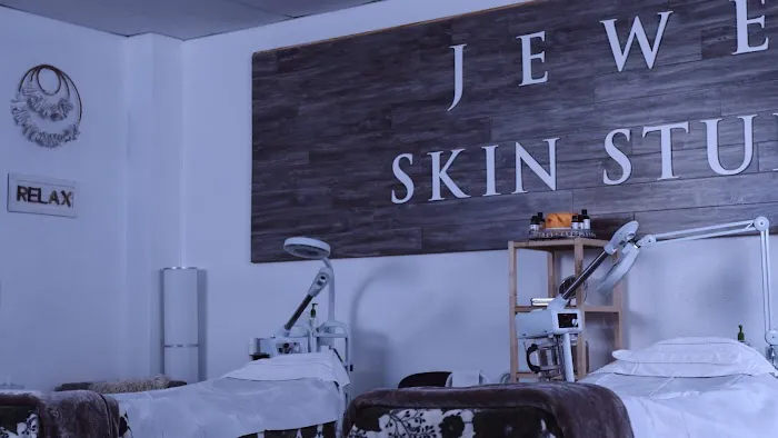 Jewel Skin Studio LLC Picture 5