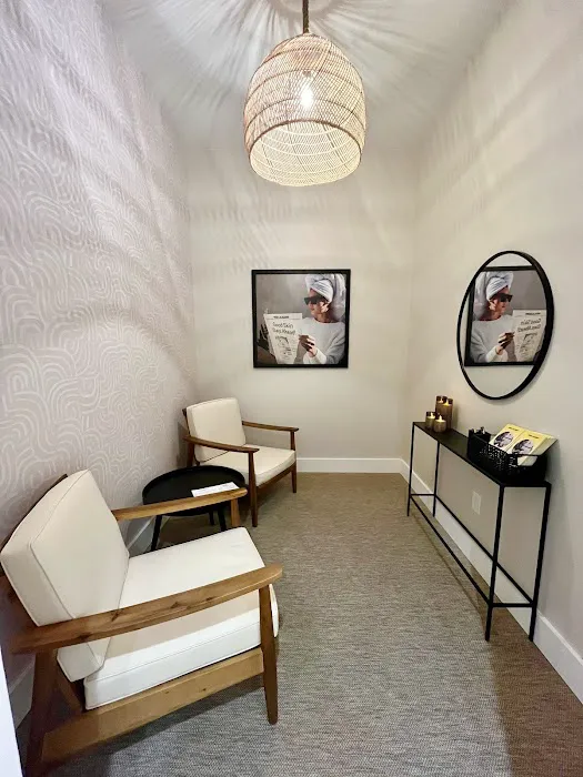 Skin Laundry - Southlake Town Square Picture 5