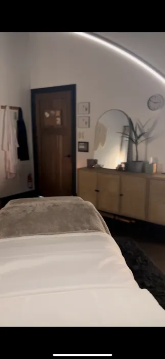 Alchemy Moon Esthetics Picture 2