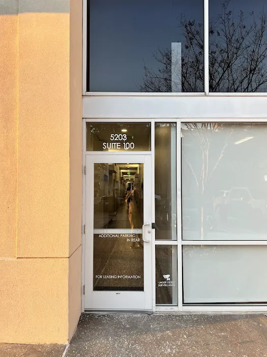 Maven Beauty Lab Picture 2