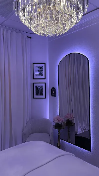 Posh Skin Lab Picture 3