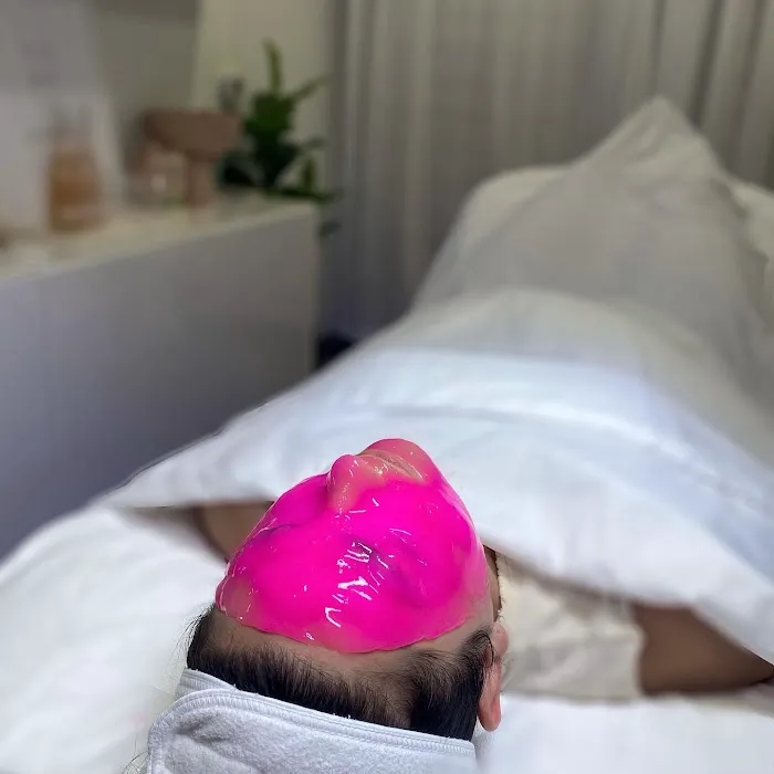 Posh Skin Lab Picture 8