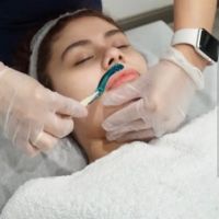 Esthetician Lupita ico