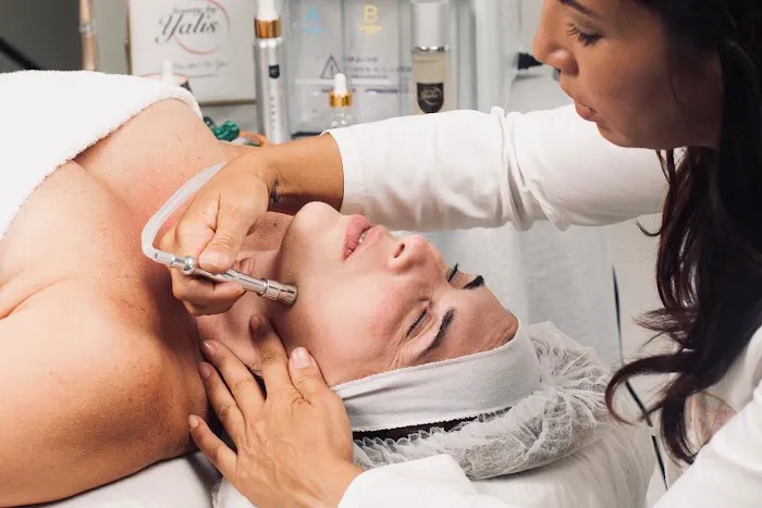 Beauty by Yalis Picture 9