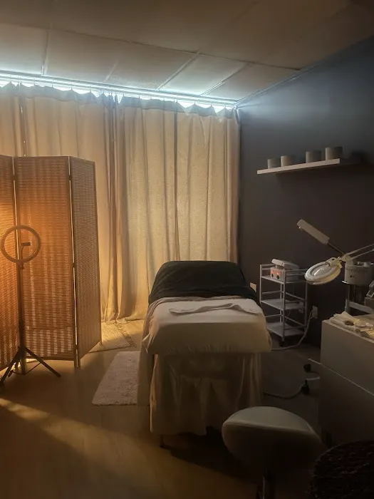 Nourish Lifestyle Spa LLC Picture 4