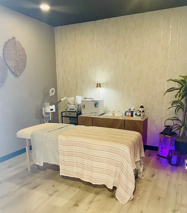 SKIN+BEAUTY House Organic Skin Spa Picture 5