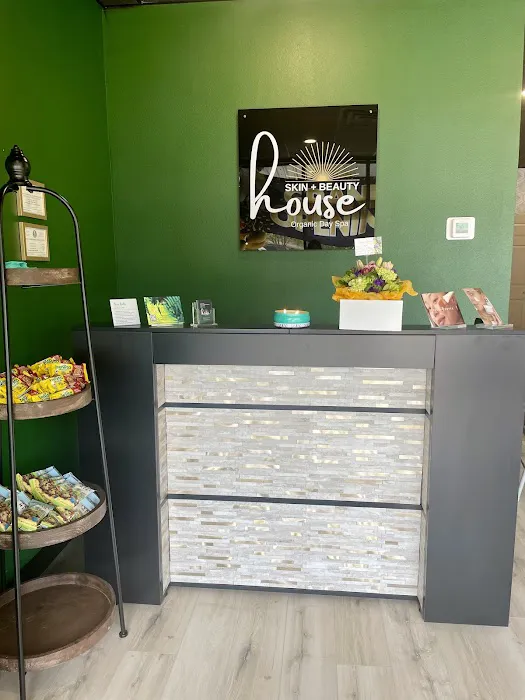 SKIN+BEAUTY House Organic Skin Spa Picture 9