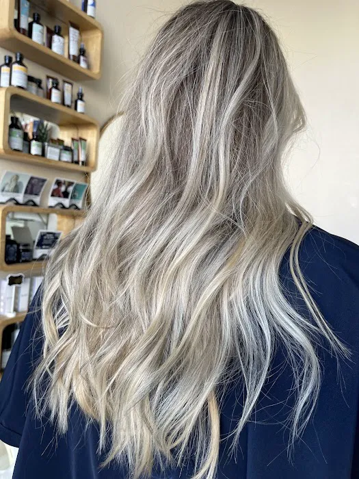 Anna Emmons Studio + Design + Aesthetics Picture 9