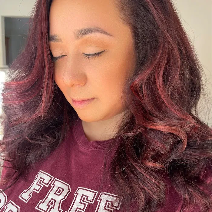 The Garden of Eden Hair, Skin & Nails Picture 4