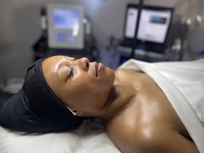 NAKED FACIALS Picture 3