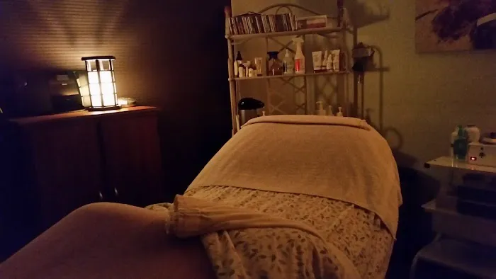 Joni And Linda's Skin Care Picture 1