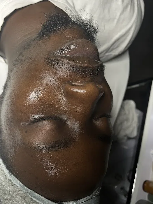 Botanic SkinRise Studio Picture 3