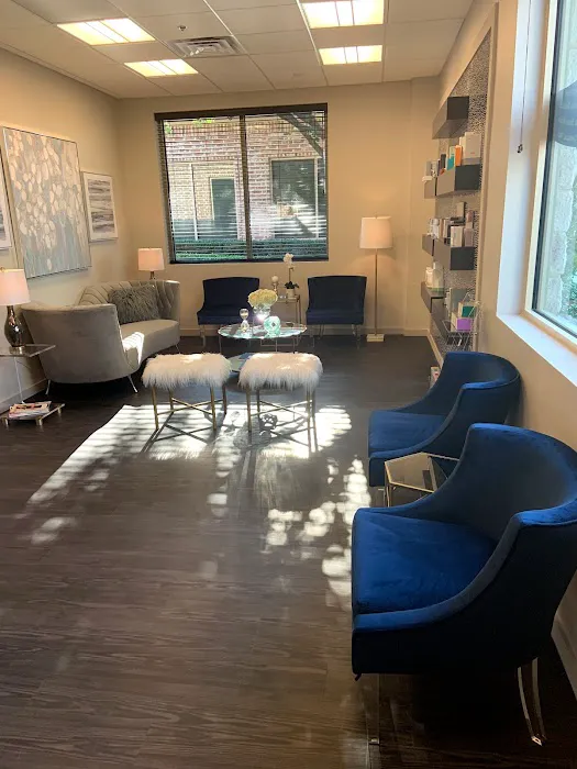 Avanti Skin Center of Willow Bend Picture 6