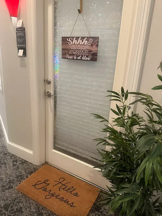 GlowGetter SkinFix Studio Picture 2