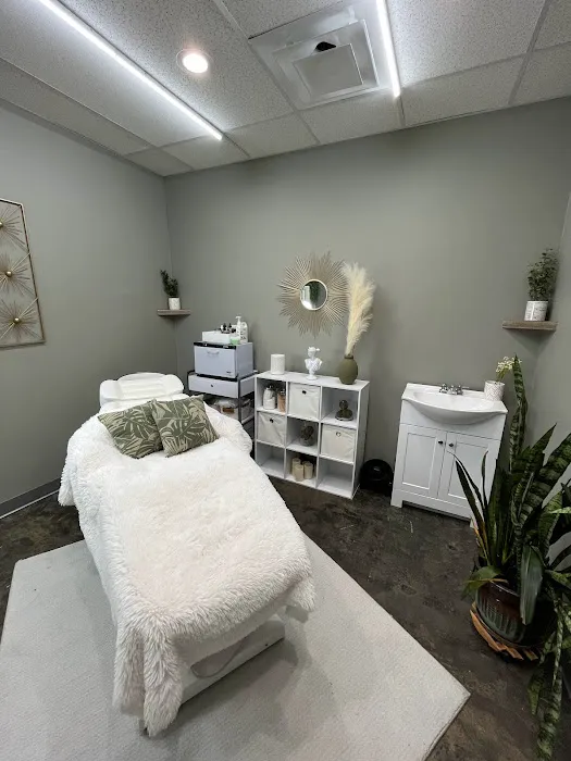 Lumos Pellis Esthetics Beauty Picture 10