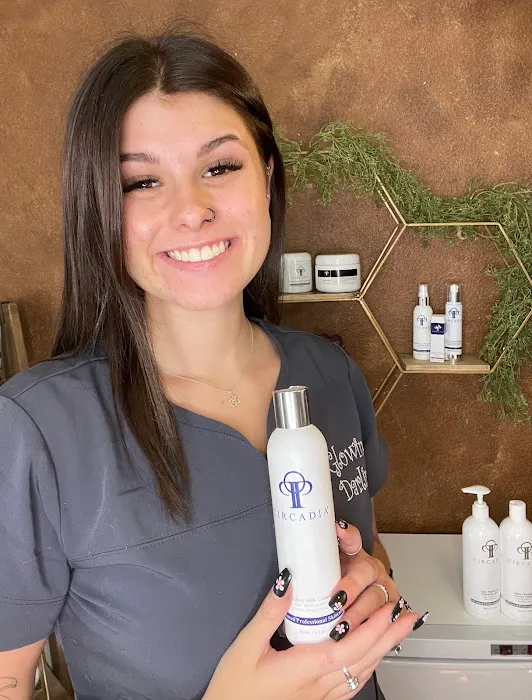 Glowing Darling Esthetics Picture 2