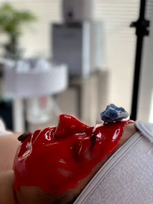 Get Glowin' Aesthetics Picture 5