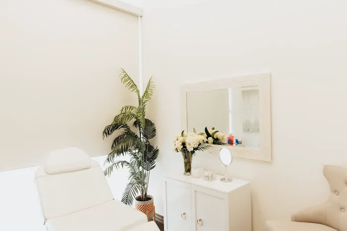 Botox Sisters- Laura Hertzog, NP Rebecca Ceverha, NP-C Picture 5