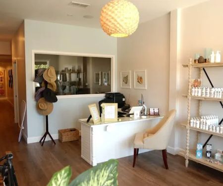 Peaches Skin Care - Naples