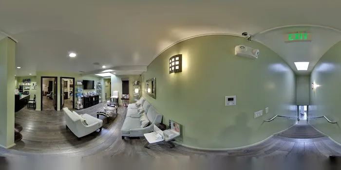 Polished Rx Skin Couture Picture 2