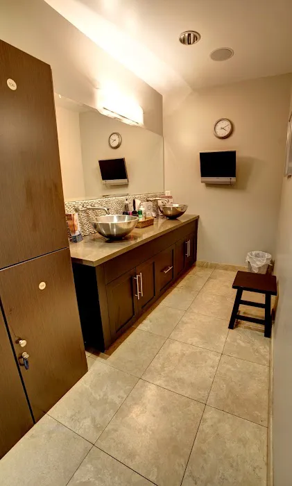 Polished Rx Skin Couture Picture 8