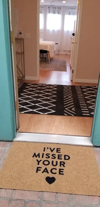 Skin by Nat Picture 3