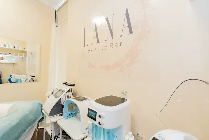 LANA BEAUTY BAR Picture 4