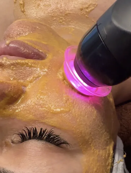 LANA BEAUTY BAR Picture 8