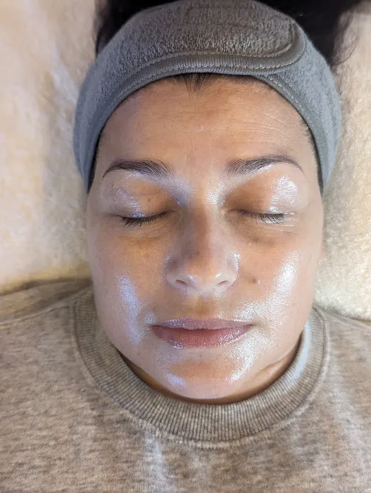 Pure Beauty Care Picture 4