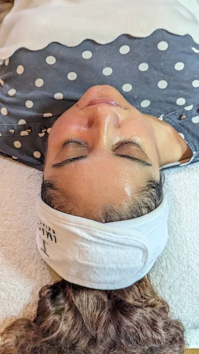 Pure Beauty Care Picture 10