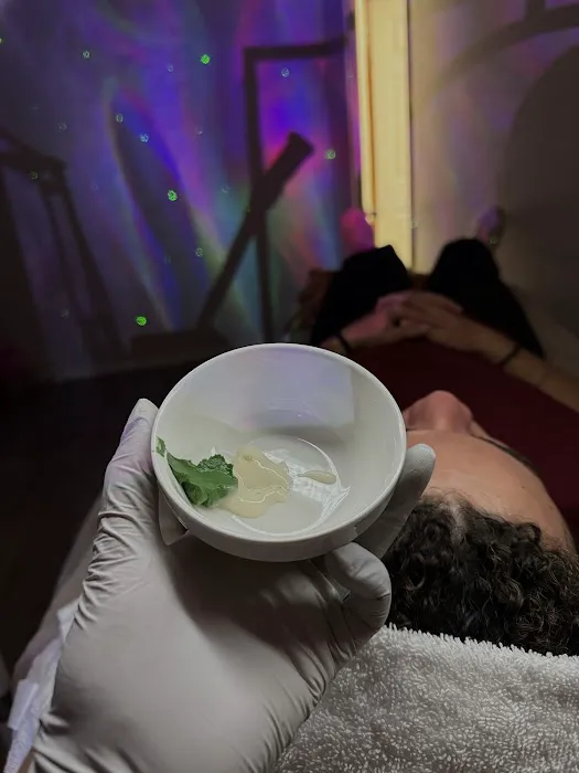 The Face Room Picture 4