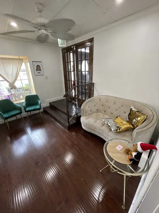 Spoiled Beauties Picture 4