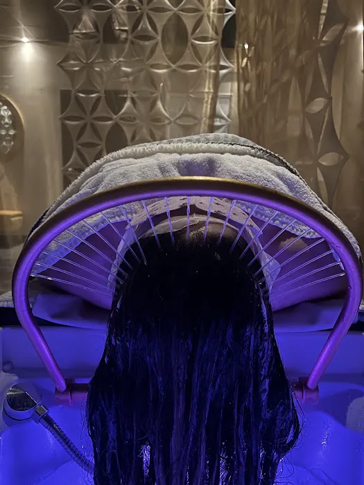 Luvinage Medical Skin & Headspa Picture 2