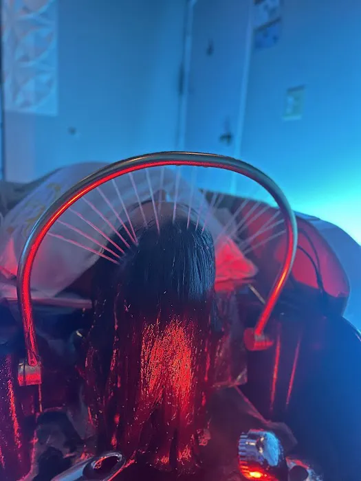 Luvinage Medical Skin & Headspa Picture 7