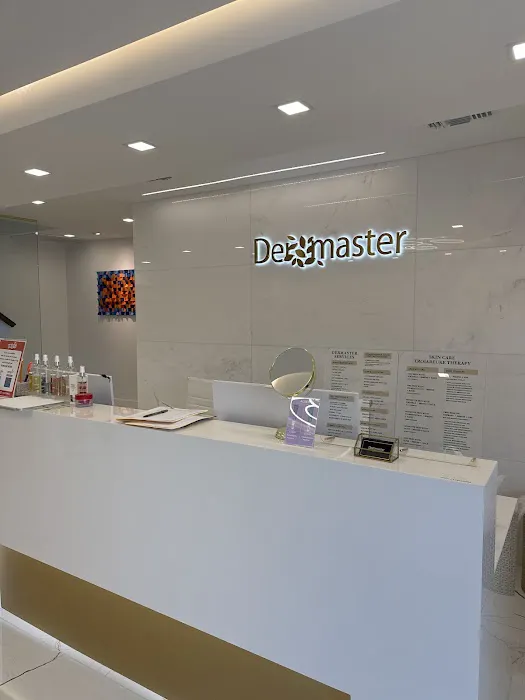 TROIAREUKE California Picture 8