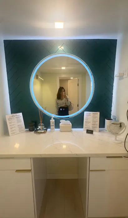 TROIAREUKE California Picture 9