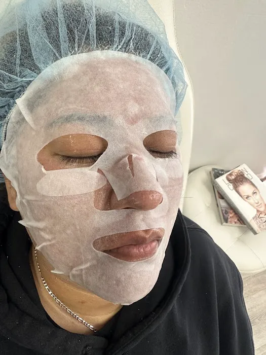 Devas the beauty shop Picture 2