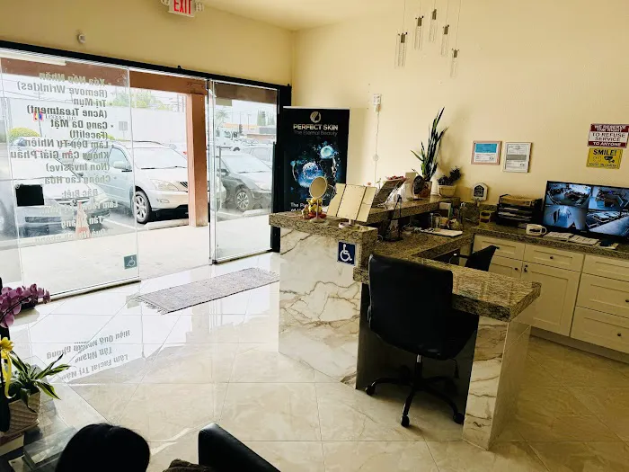 Perfect Skin - Desertdermadetox Picture 10