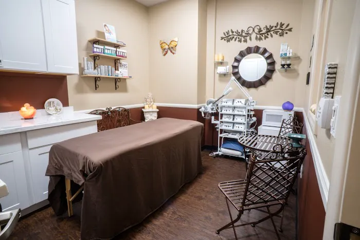 Santia Day Spa | Reiki & Facials for Ladies Only Picture 1