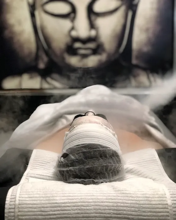 THE PRETTY JIMMY Picture 2