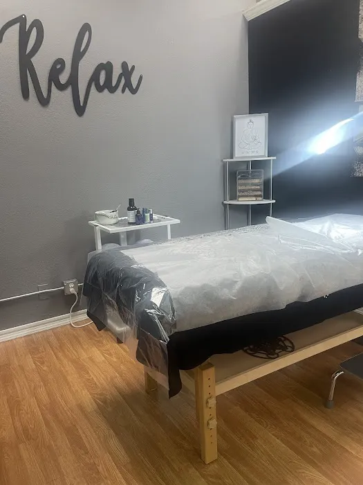 THE PRETTY JIMMY Picture 10