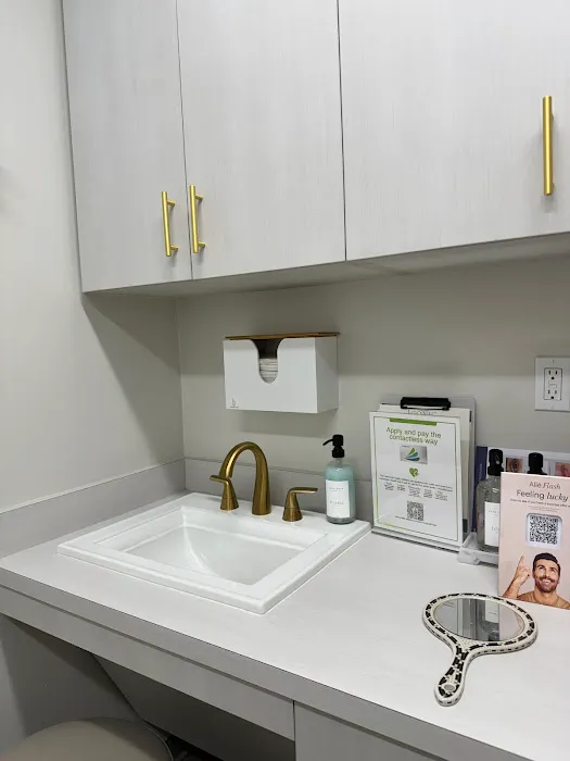 Iconic Skin Clinic- La Mirada Picture 7