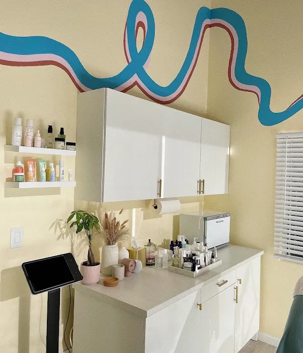 Skin Essentials Picture 4