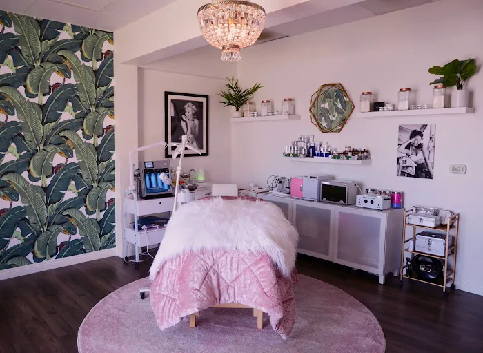 Sunset Skin Boutique Picture 1