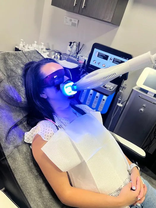 Skin & Sculpt Picture 9